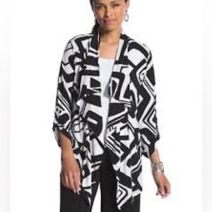 Chico’s woman’s cardigan black white Size 3 16/18